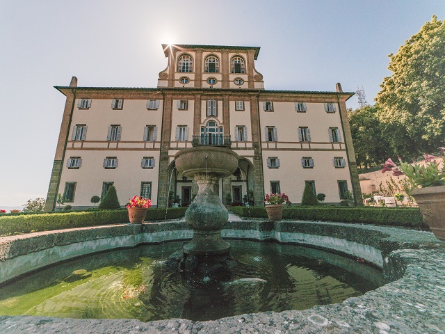 5_fontana + facciata Villa Tuscolana